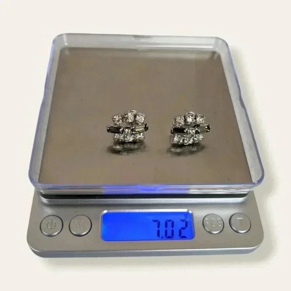 🍁Vintage Continental Clear & Smokey Rhinestone Earrings - Picture 7 of 7